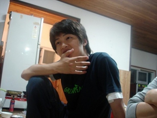 Bài đăng của Song Joong Ki thời đại học bỗng bị đào lại, ai ngờ học trưởng đẹp trai huyền thoại hồi đó khác hẳn bây giờ - Ảnh 7.