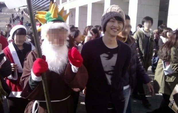Bài đăng của Song Joong Ki thời đại học bỗng bị đào lại, ai ngờ học trưởng đẹp trai huyền thoại hồi đó khác hẳn bây giờ - Ảnh 8.