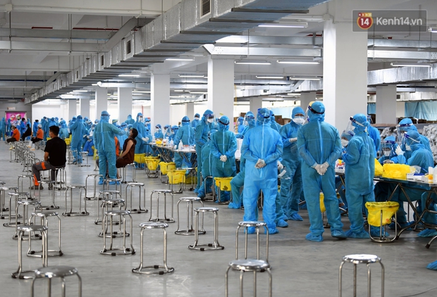 Ảnh: Đoàn 200 y bác sĩ Quảng Ninh lên đường hỗ trợ Bắc Giang chống dịch Covid-19 - Ảnh 18. Ảnh: Đoàn 200 y bác sĩ Quảng Ninh lên đường hỗ trợ Bắc Giang chống dịch Covid-19 - Ảnh 18.