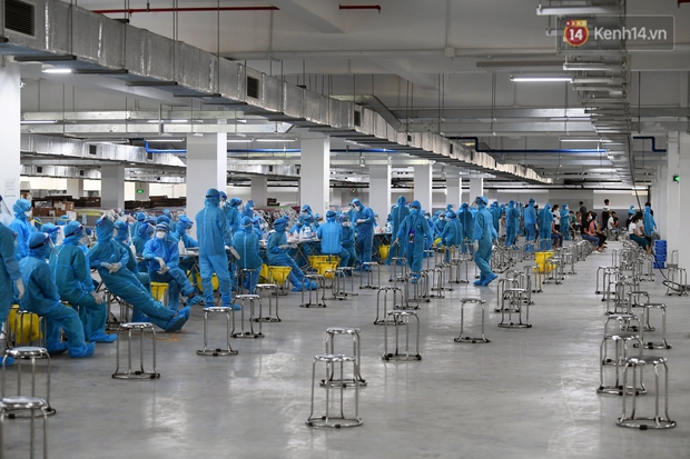Ảnh: Đoàn 200 y bác sĩ Quảng Ninh lên đường hỗ trợ Bắc Giang chống dịch Covid-19 - Ảnh 20. Ảnh: Đoàn 200 y bác sĩ Quảng Ninh lên đường hỗ trợ Bắc Giang chống dịch Covid-19 - Ảnh 20.