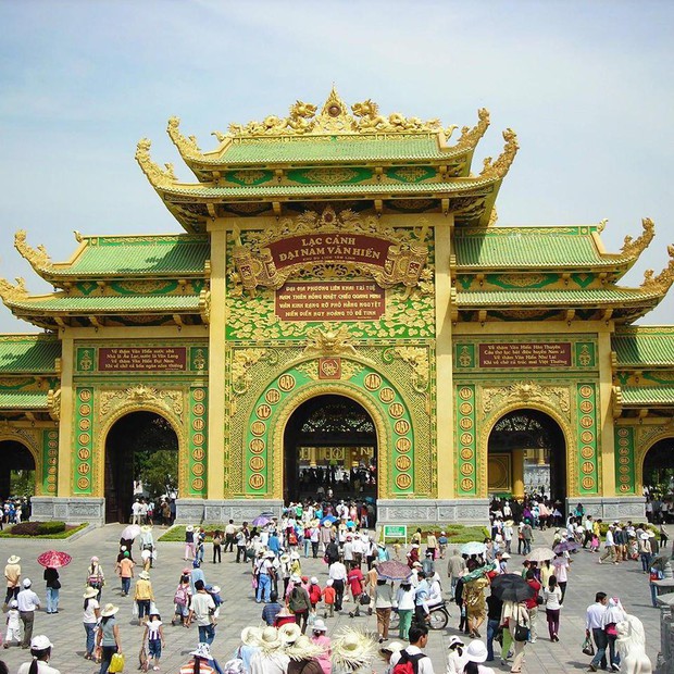 Hình ảnh đông nghẹt thở ở khu du lịch Đại Nam mỗi lần bà Phương Hằng xả cửa, miễn phí vé vào - Ảnh 5. Hình ảnh đông nghẹt thở ở khu du lịch Đại Nam mỗi lần bà Phương Hằng xả cửa, miễn phí vé vào - Ảnh 5.