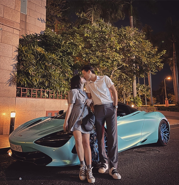 Thêm 1 chị gái nhà giàu gây choáng: Sở hữu cả bộ sưu tập siêu xe, mặc áo màu gì - đi xe màu đó! - Ảnh 4. Thêm 1 chị gái nhà giàu gây choáng: Sở hữu cả bộ sưu tập siêu xe, mặc áo màu gì - đi xe màu đó! - Ảnh 4.