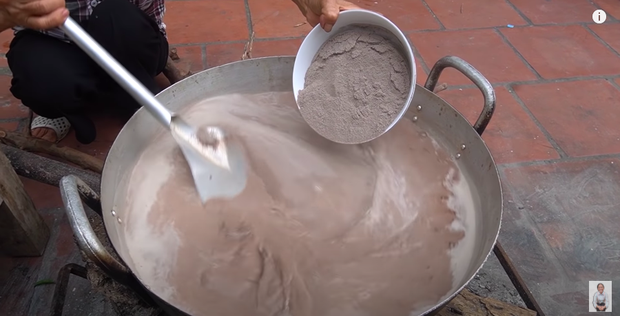 Bà Tân lại khiến dân mạng sôi sục trong vlog mới nhất: Review thì giả trân, đáng nói hơn là cảnh tụ tập đông người giữa mùa dịch? - Ảnh 4.