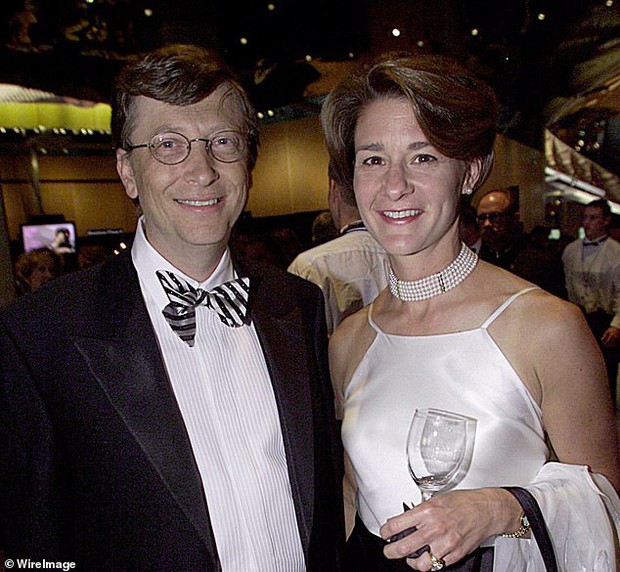 Tỷ phú Bill Gates bị cáo buộc ngoại tình với nữ nhân viên trong nhiều năm, từng bị điều tra đến mức phải rời Microsoft do chính mình sáng lập? - Ảnh 2. Tỷ phú Bill Gates bị cáo buộc ngoại tình với nữ nhân viên trong nhiều năm, từng bị điều tra đến mức phải rời Microsoft do chính mình sáng lập? - Ảnh 2.