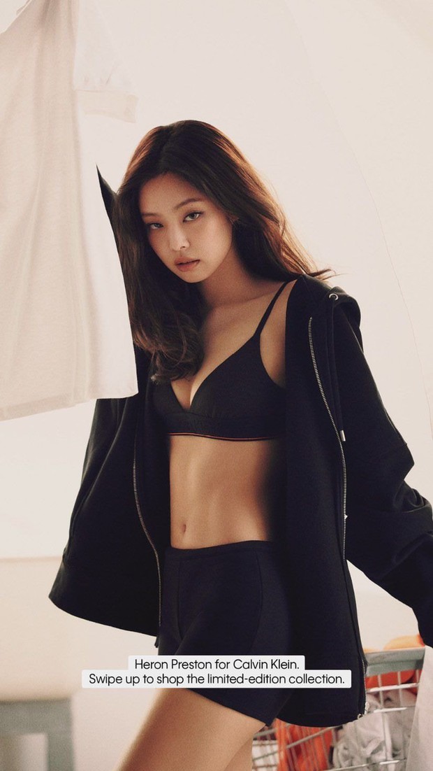 Nóng hừng hực màn phô diễn vòng 1 ngồn ngộn đến tận cổ của Jennie (BLACKPINK), hình như tăng size rõ ràng? - Ảnh 11.