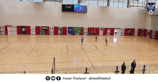 Việt Nam phải bỏ tiền phụ chủ nhà UAE điều chỉnh mặt sân thi đấu play-off Futsal World Cup? - Ảnh 1.