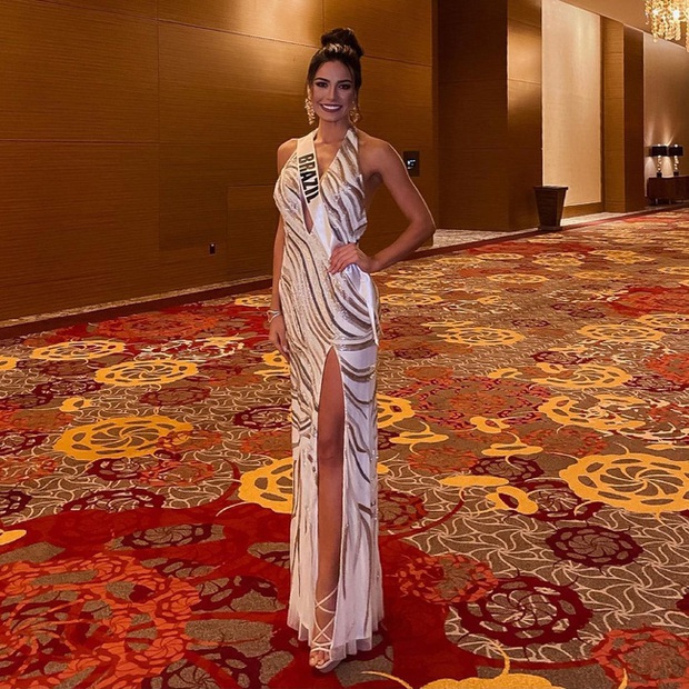 Á hậu 1 Miss Universe 2020 từng diện quốc phục gây đau mắt, hành trang chinh chiến chỉ hơn 10 bộ đồ - Ảnh 9.