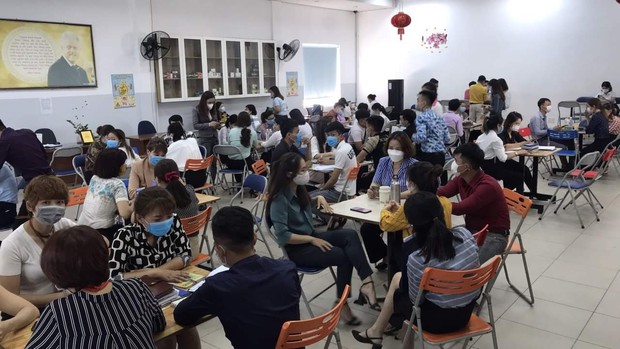 Xử phạt công ty đa cấp tụ tập hơn 100 người bất chấp lệnh cấm giữa mùa dịch - Ảnh 1. Xử phạt công ty đa cấp tụ tập hơn 100 người bất chấp lệnh cấm giữa mùa dịch - Ảnh 1.