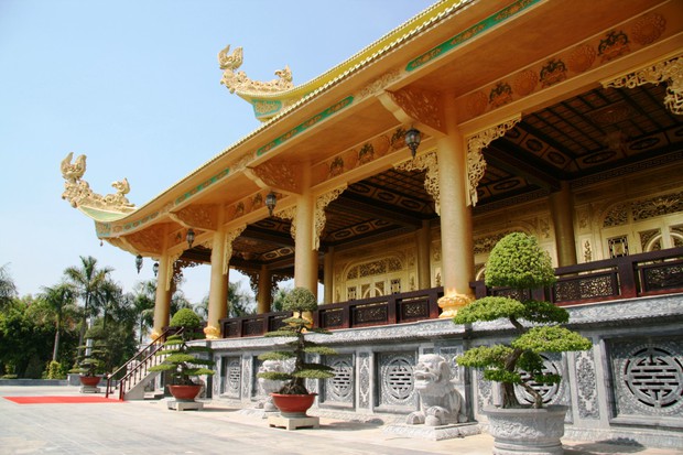 Trước khi bà Phương Hằng cấm cửa nghệ sĩ Việt đến KDL Đại Nam, đâu là MV cuối cùng được thực hiện tại địa điểm này? - Ảnh 3. Trước khi bà Phương Hằng cấm cửa nghệ sĩ Việt đến KDL Đại Nam, đâu là MV cuối cùng được thực hiện tại địa điểm này? - Ảnh 3.