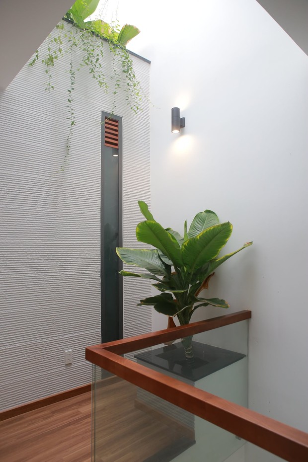 Không mua chung cư, vợ chồng 9x xây nhà 3 tầng với chi phí gần 3,4 tỷ, ai cũng bất ngờ với cánh cửa bí mật ở gác lửng - Ảnh 13. Không mua chung cư, vợ chồng 9x xây nhà 3 tầng với chi phí gần 3,4 tỷ, ai cũng bất ngờ với cánh cửa bí mật ở gác lửng - Ảnh 13.
