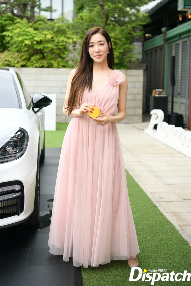 Quên hình ảnh cằm nhọn như phù thủy đi, giờ đây Tiffany (SNSD) đẹp như nàng thơ, gây thương nhớ cực mạnh như này cơ - Ảnh 5. Quên hình ảnh cằm nhọn như phù thủy đi, giờ đây Tiffany (SNSD) đẹp như nàng thơ, gây thương nhớ cực mạnh như này cơ - Ảnh 5.