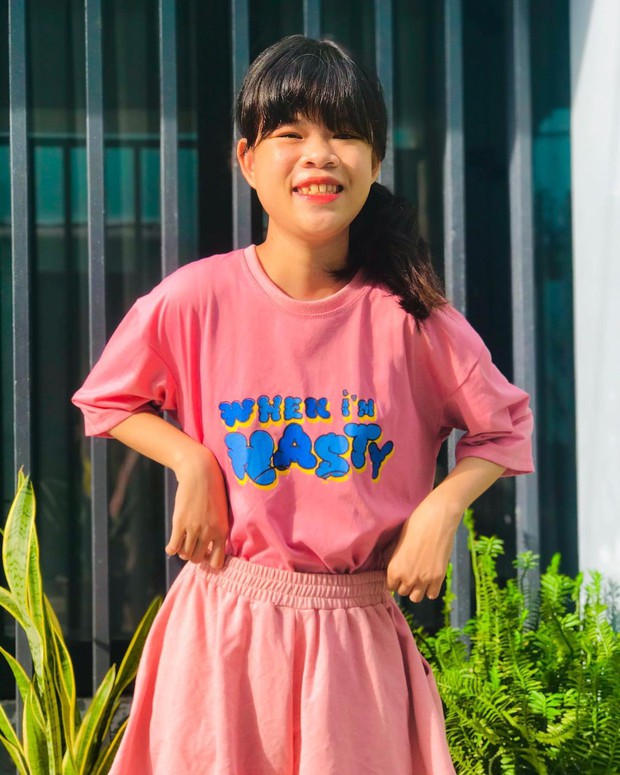 Thanh Nga Bento từ tổng thính miền Trung bỗng hóa cô em thảo mai khen không chừa một ai - Ảnh 1. Thanh Nga Bento từ tổng thính miền Trung bỗng hóa cô em thảo mai khen không chừa một ai - Ảnh 1.
