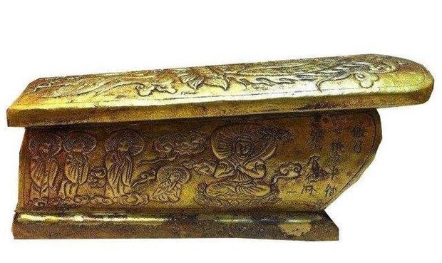 Mở 3 lớp áo quan mới phát hiện một quan tài bằng vàng ròng, nhưng 13 năm qua không ai dám mở, lý do là gì? - Ảnh 4. Mở 3 lớp áo quan mới phát hiện một quan tài bằng vàng ròng, nhưng 13 năm qua không ai dám mở, lý do là gì? - Ảnh 4.