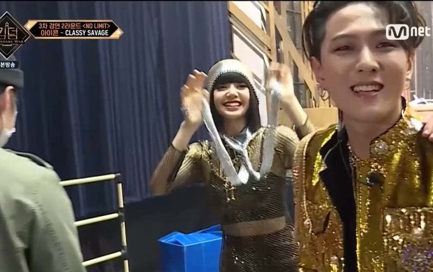 Lisa chiếm trọn spotlight lấn át đàn anh iKON tại Kingdom: Nước đi sai lầm của YG? - Ảnh 5.