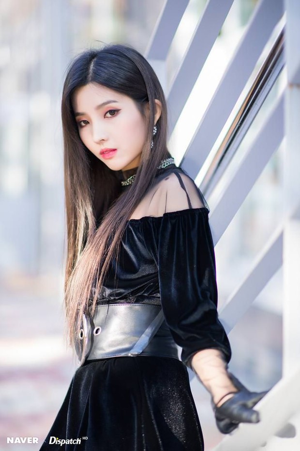 Tháng 6 quá nóng dù thiếu BTS: TWICE chạm trán EXO, girlgroup từng chặn đứng Rosé sẽ đối đầu với Lisa? - Ảnh 13. Tháng 6 quá nóng dù thiếu BTS: TWICE chạm trán EXO, girlgroup từng chặn đứng Rosé sẽ đối đầu với Lisa? - Ảnh 13.