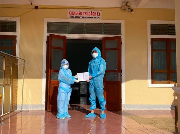 Nghệ An: Nhiều bệnh nhân COVID-19 được ra viện - Ảnh 2. Nghệ An: Nhiều bệnh nhân COVID-19 được ra viện - Ảnh 2.
