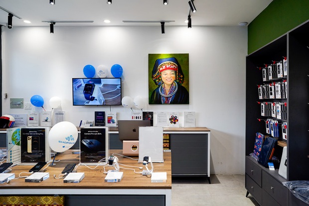 Chuỗi cửa hàng Apple mang phong cách thổ cẩm đầu tiên tại Việt Nam: “Đừng sao chép Apple, hãy sáng tạo” - Ảnh 1. Chuỗi cửa hàng Apple mang phong cách thổ cẩm đầu tiên tại Việt Nam: “Đừng sao chép Apple, hãy sáng tạo” - Ảnh 1.