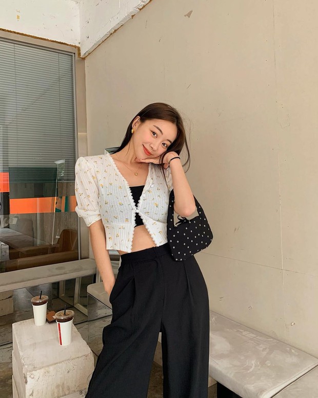 Để tránh gặp tai nạn khi diện đồ đen như Jisoo và Jungyeon, đây là tips mix đồ an toàn cho các nàng - Ảnh 8. Để tránh gặp tai nạn khi diện đồ đen như Jisoo và Jungyeon, đây là tips mix đồ an toàn cho các nàng - Ảnh 8.