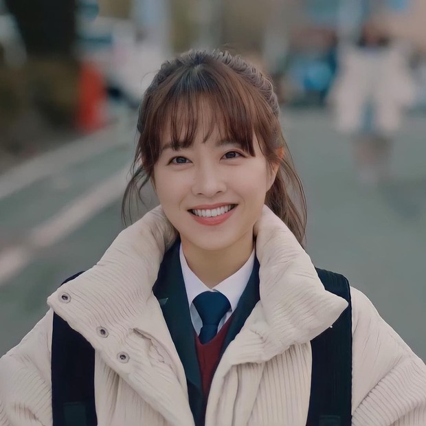 Park Bo Young đã 31 mà đóng vai học sinh vẫn hợp, tất cả là nhờ vào 4 tips dưỡng da hack tuổi này - Ảnh 3. Park Bo Young đã 31 mà đóng vai học sinh vẫn hợp, tất cả là nhờ vào 4 tips dưỡng da hack tuổi này - Ảnh 3.