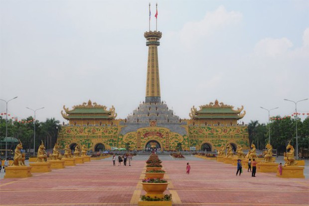 Đại gia Phương Hằng quyết định dùng doanh thu của Đại Nam để làm 1 việc ngoài từ thiện, dân mạng ai nấy đều bất ngờ - Ảnh 2. Đại gia Phương Hằng quyết định dùng doanh thu của Đại Nam để làm 1 việc ngoài từ thiện, dân mạng ai nấy đều bất ngờ - Ảnh 2.