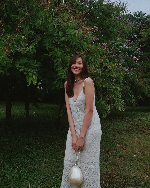 Insta look sao Việt tuần qua: Chi Pu khoe vòng 1 ngồn ngộn sau lớp áo mỏng, Tiểu Vy - Khánh Vân giản dị bất ngờ - Ảnh 10. Insta look sao Việt tuần qua: Chi Pu khoe vòng 1 ngồn ngộn sau lớp áo mỏng, Tiểu Vy - Khánh Vân giản dị bất ngờ - Ảnh 10.