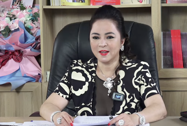 Thương bà Phương Hằng livestream liên tục, dân mạng thi nhau mời cà phê, số tiền được gửi mới gây choáng - Ảnh 2. Thương bà Phương Hằng livestream liên tục, dân mạng thi nhau mời cà phê, số tiền được gửi mới gây choáng - Ảnh 2.