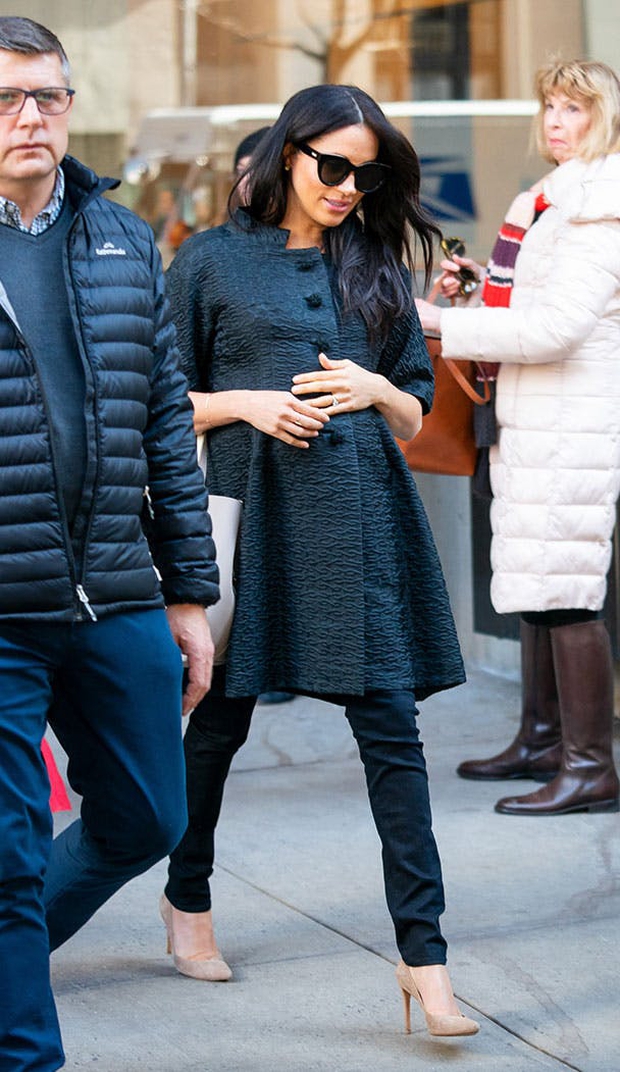 Meghan Markle xung đột với Harry ở Mỹ khi đưa ra yêu cầu vô lý trong lúc cận kề ngày sinh, liệu nhà Sussex có hạnh phúc bền lâu? - Ảnh 2. Meghan Markle xung đột với Harry ở Mỹ khi đưa ra yêu cầu vô lý trong lúc cận kề ngày sinh, liệu nhà Sussex có hạnh phúc bền lâu? - Ảnh 2.