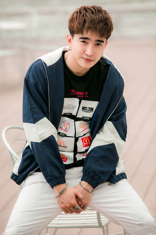 Khi nghệ sĩ “rỗng túi” nhưng quyết làm MV: Khả Ngân vay nóng Minh Hằng nhận ngay kết đắng, Hòa Minzy phải bán nhà trả nợ - Ảnh 11. Khi nghệ sĩ “rỗng túi” nhưng quyết làm MV: Khả Ngân vay nóng Minh Hằng nhận ngay kết đắng, Hòa Minzy phải bán nhà trả nợ - Ảnh 11.