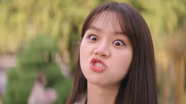 Thánh meme phim Hàn gọi tên Hyeri, Duk Sun của Reply 1988 vẫn chưa là gì so với phim mới - Ảnh 7.