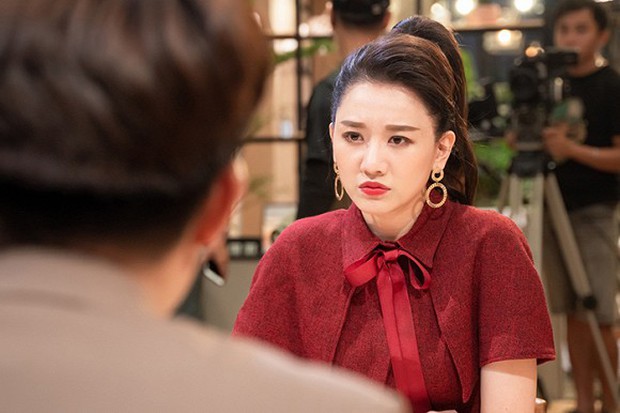 Ồn ào 9,45 tỷ cứu trợ miền Trung của Trấn Thành chưa nguôi, Hari Won bức xúc đăng đàn tố lừa đảo: Chuyện gì đây? - Ảnh 4.