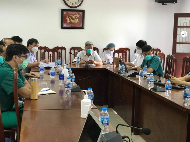 97 bệnh nhân Covid-19 tiên lượng nặng - Ảnh 1. 97 bệnh nhân Covid-19 tiên lượng nặng - Ảnh 1.
