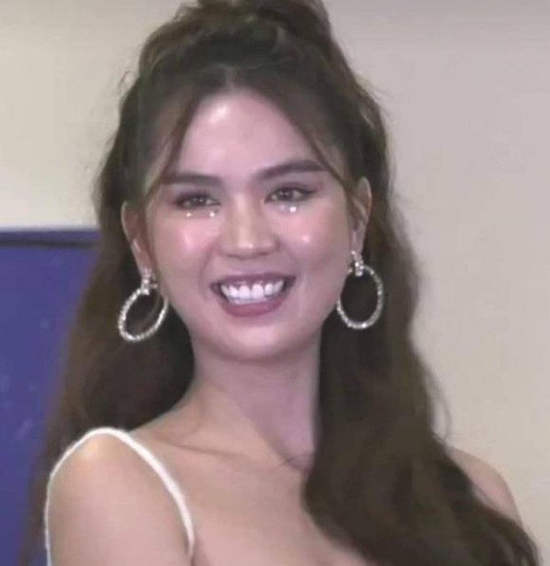 Ngọc Trinh dính lời nguyền cam thường: Mặt sưng vù, lộ rổ khuyết điểm trên livestream, khác 1 trời 1 vực ảnh sống ảo - Ảnh 2. Ngọc Trinh dính lời nguyền cam thường: Mặt sưng vù, lộ rổ khuyết điểm trên livestream, khác 1 trời 1 vực ảnh sống ảo - Ảnh 2.