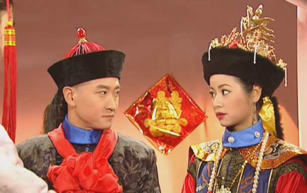 Xôn xao cái kết thật của Hoàn Châu Cách Cách sau 23 năm: Tiểu Yến Tử và Vĩnh Kỳ lạnh nhạt, Nhĩ Khang bỏ mạng? - Ảnh 1. Xôn xao cái kết thật của Hoàn Châu Cách Cách sau 23 năm: Tiểu Yến Tử và Vĩnh Kỳ lạnh nhạt, Nhĩ Khang bỏ mạng? - Ảnh 1.