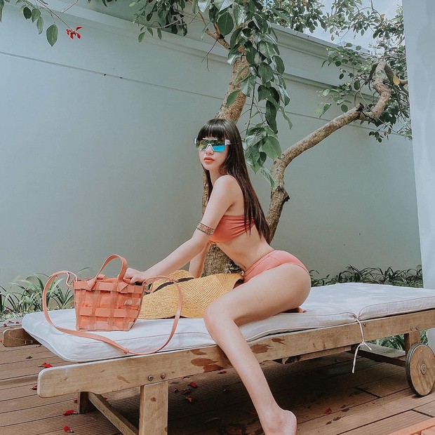 Tổng kết 4 ngày nghỉ lễ: Drama vẫn hóng, ảnh bikini vẫn miệt mài khoe! - Ảnh 22. Tổng kết 4 ngày nghỉ lễ: Drama vẫn hóng, ảnh bikini vẫn miệt mài khoe! - Ảnh 22.