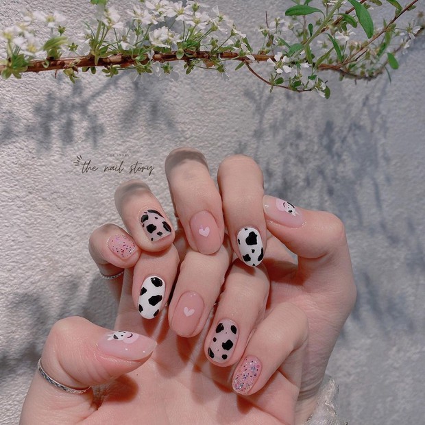 9 mẫu nail mùa hè xinh nhất ở các tiệm lúc này, các nàng chắc chắn chấm được bộ ưng ý - Ảnh 13. 9 mẫu nail mùa hè xinh nhất ở các tiệm lúc này, các nàng chắc chắn chấm được bộ ưng ý - Ảnh 13.