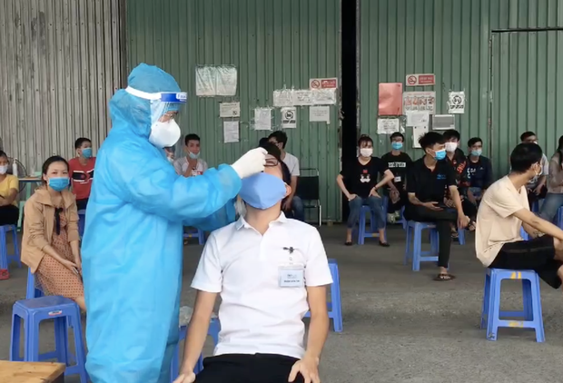 NÓNG: TP.HCM phát hiện ca mắc Covid-19 làm việc tại Khu công nghiệp Vĩnh Lộc - Ảnh 3.
