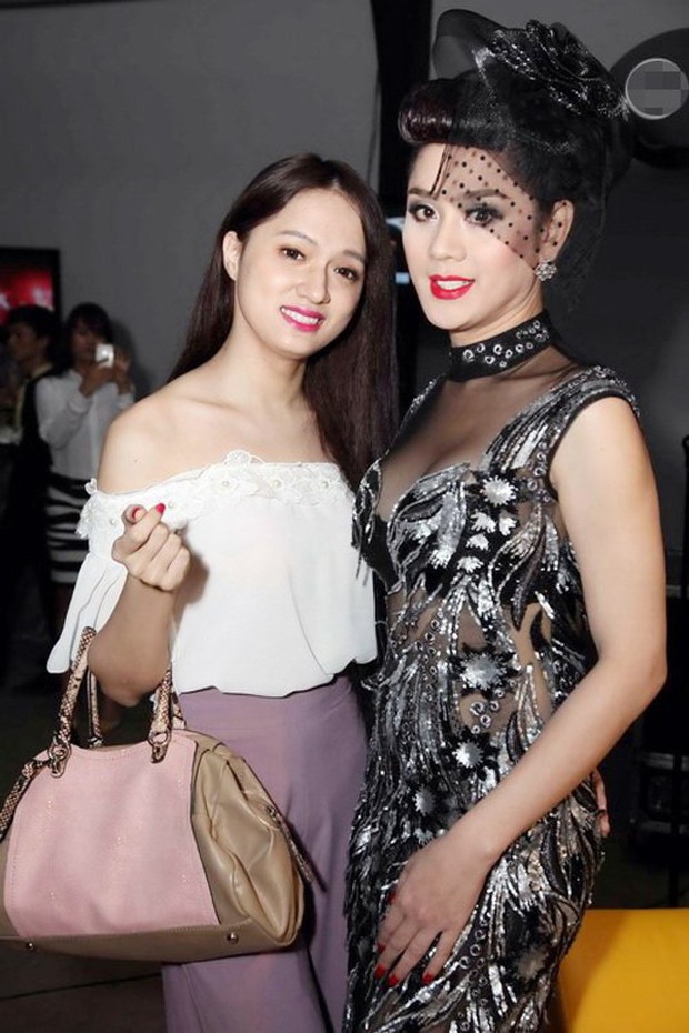 Đang ở ẩn Hương Giang vẫn làm 1 việc với Lâm Khánh Chi, phản ứng bất ngờ trước câu hỏi em sao rồi? - Ảnh 4. Đang ở ẩn Hương Giang vẫn làm 1 việc với Lâm Khánh Chi, phản ứng bất ngờ trước câu hỏi em sao rồi? - Ảnh 4.