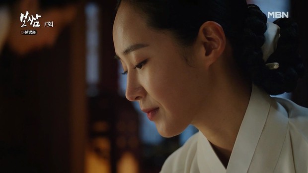 Yuri (SNSD) vừa đẹp xuất thần vừa diễn hay nức nở ở phim cổ trang đầu tay khiến netizen bấn loạn - Ảnh 1. Yuri (SNSD) vừa đẹp xuất thần vừa diễn hay nức nở ở phim cổ trang đầu tay khiến netizen bấn loạn - Ảnh 1.