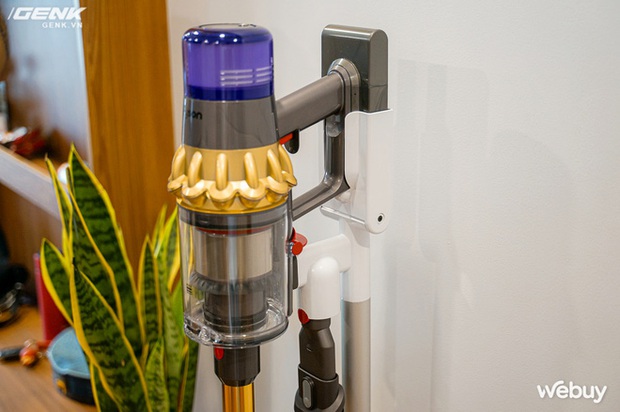 Trải nghiệm máy hút bụi Dyson giá 21 triệu: Nhiều phụ kiện, lắp ghép như LEGO, hút khỏe, chỉ hợp với nhà sang chảnh - Ảnh 3.