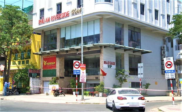 Đà Nẵng: Nữ nhân viên khu vực massage khách sạn Phú An dương tính lần 1 với SARS-CoV-2, khẩn trương truy vết người tiếp xúc - Ảnh 1. Đà Nẵng: Nữ nhân viên khu vực massage khách sạn Phú An dương tính lần 1 với SARS-CoV-2, khẩn trương truy vết người tiếp xúc - Ảnh 1.