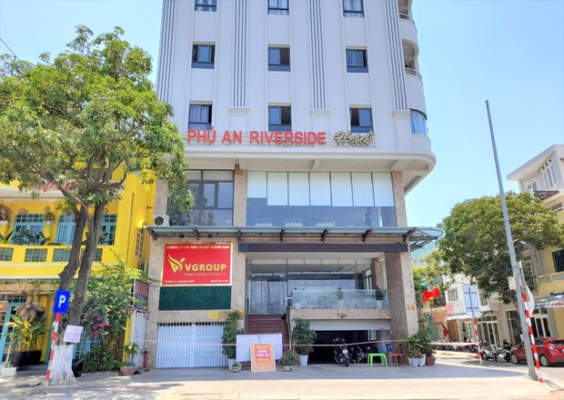 Nữ nhân viên massage dương tính với SARS-CoV-2 từng đi qua Hậu Giang, Cần Thơ và nhiều lần bắt Grab ra chợ, công viên - Ảnh 1. Nữ nhân viên massage dương tính với SARS-CoV-2 từng đi qua Hậu Giang, Cần Thơ và nhiều lần bắt Grab ra chợ, công viên - Ảnh 1.