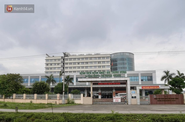 Chủ tịch Hà Nội: Phong toả BV Bệnh Nhiệt đới Trung ương cơ sở 2 do có ca dương tính mới ở cả bác sĩ, bệnh nhân, người nhà - Ảnh 2. Chủ tịch Hà Nội: Phong toả BV Bệnh Nhiệt đới Trung ương cơ sở 2 do có ca dương tính mới ở cả bác sĩ, bệnh nhân, người nhà - Ảnh 2.