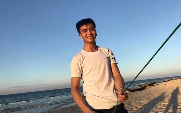 Bố nam sinh quên mình cứu 3 bạn đuối nước nghẹn ngào: “Con mất rồi nhưng con đã sống tốt đời đẹp đạo như đã được dạy từ bé” - Ảnh 2. Bố nam sinh quên mình cứu 3 bạn đuối nước nghẹn ngào: “Con mất rồi nhưng con đã sống tốt đời đẹp đạo như đã được dạy từ bé” - Ảnh 2.