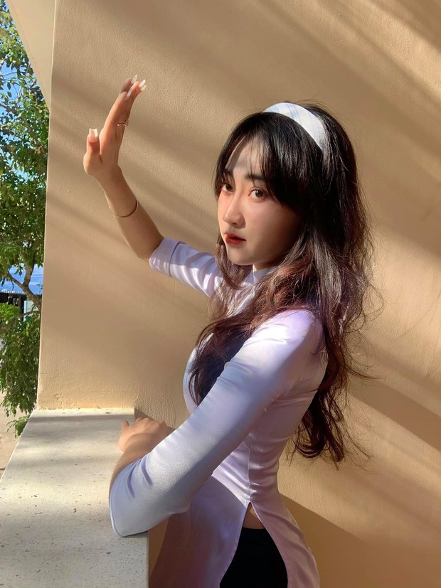 Siêu xạ thủ Ara công khai người yêu, là gái xinh thích diện áo dài trắng chuẩn gu mà mọi game thủ mê mệt? - Ảnh 8. Siêu xạ thủ Ara công khai người yêu, là gái xinh thích diện áo dài trắng chuẩn gu mà mọi game thủ mê mệt? - Ảnh 8.