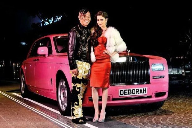 Huyền thoại tài phiệt Hong Kong: Mua 30 chiếc Rolls Royce 1 lúc, cưới vợ siêu mẫu Mexico, nay bán tống bán tháo vì vỡ nợ - Ảnh 14. Huyền thoại tài phiệt Hong Kong: Mua 30 chiếc Rolls Royce 1 lúc, cưới vợ siêu mẫu Mexico, nay bán tống bán tháo vì vỡ nợ - Ảnh 14.