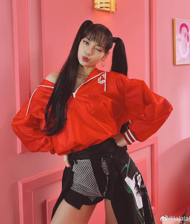 Soi focus cam mới nhất của Lisa: Tỷ lệ cơ thể như búp bê, nhảy vũ đạo nam mà trông nhẹ tênh, chẳng cồng kềnh tí nào! - Ảnh 7.