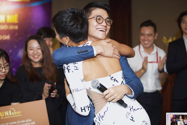 CEO mlem mlem tháp tùng Khánh Vân dự thi Miss Universe là ai? - Ảnh 4. CEO mlem mlem tháp tùng Khánh Vân dự thi Miss Universe là ai? - Ảnh 4.