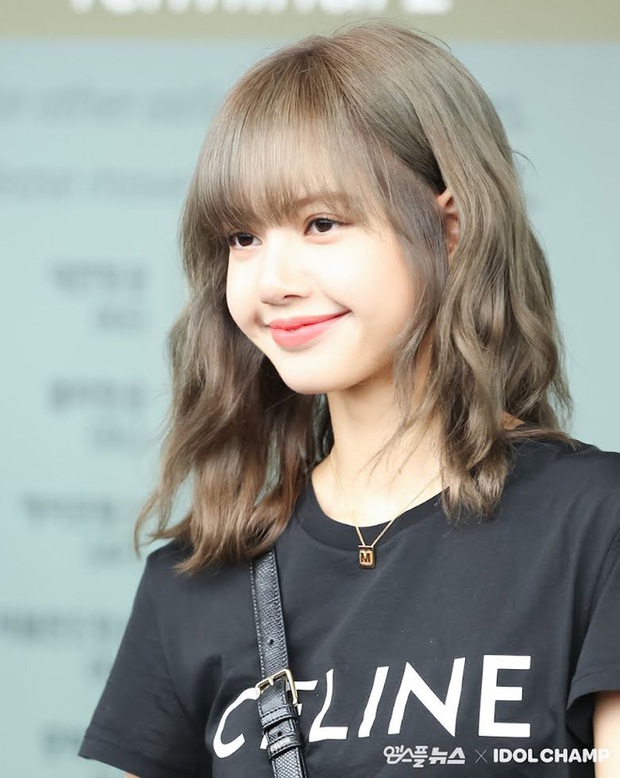 Chỉ với hơn 10 video, kênh YouTube của Lisa (BLACKPINK) cũng dễ dàng cán mốc 7 triệu subscriber - Ảnh 4.