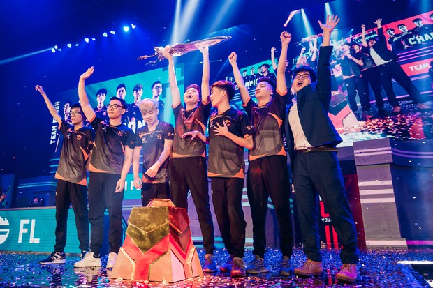 Chung kết Đấu Trường Danh Vọng mùa Xuân 2021: 3 lí do khiến fan Liên Quân Việt tin rằng Team Flash sẽ giành lại ngôi vương! - Ảnh 3. Chung kết Đấu Trường Danh Vọng mùa Xuân 2021: 3 lí do khiến fan Liên Quân Việt tin rằng Team Flash sẽ giành lại ngôi vương! - Ảnh 3.