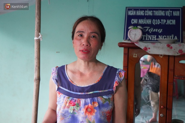 Ngày cuối đời của bà cụ bị ung thư xương hàm, lở loét khắp miệng: Bà chỉ mong chết sớm để con cháu bớt khổ - Ảnh 3.